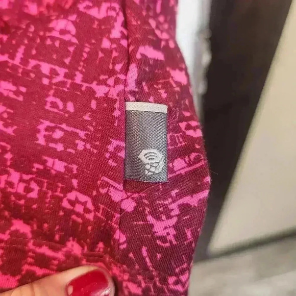 Mountain Hardwear Women's Sporty Skirt - Vibrant Pink Pattern- Pockets- size XL - Picture 5 of 8